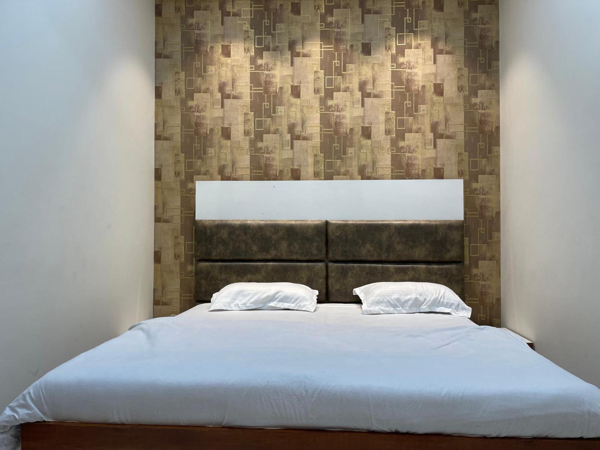 Hotel Paradise Dream لوديانا المظهر الخارجي الصورة